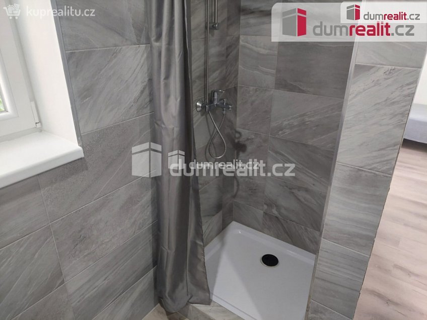 Pronájem bytu 1+1 35 m^2 Jízdecká, Nymburk 