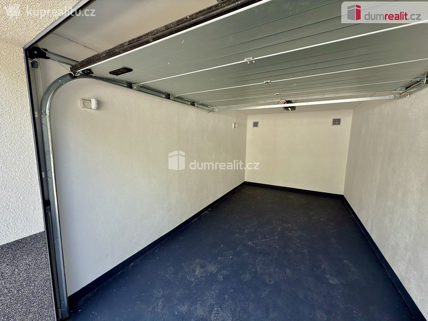 Pronájem  garáže 20 m^2 Kekulova, Ústí nad Labem 