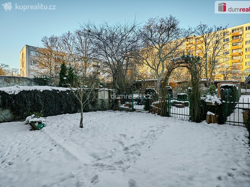 Pronájem bytu 1+kk 21 m^2 Emy Destinové, Ústí nad Labem 