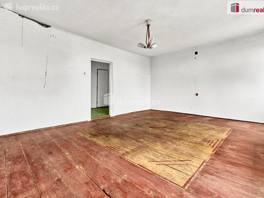 Prodej  rodinného domu 531 m^2 Lovečkovice, Lovečkovice 