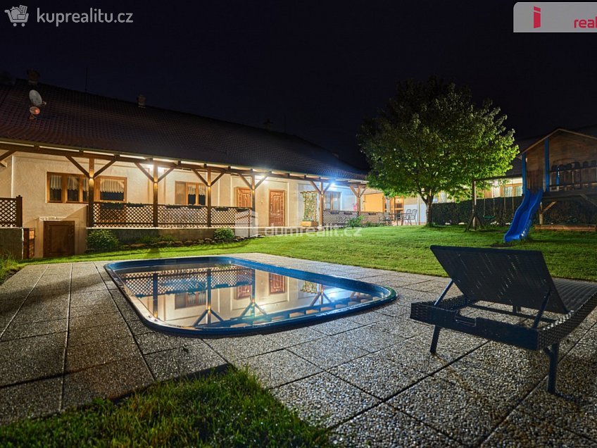 Prodej  vily 570 m^2 Chelčického, Chlum u Třeboně 