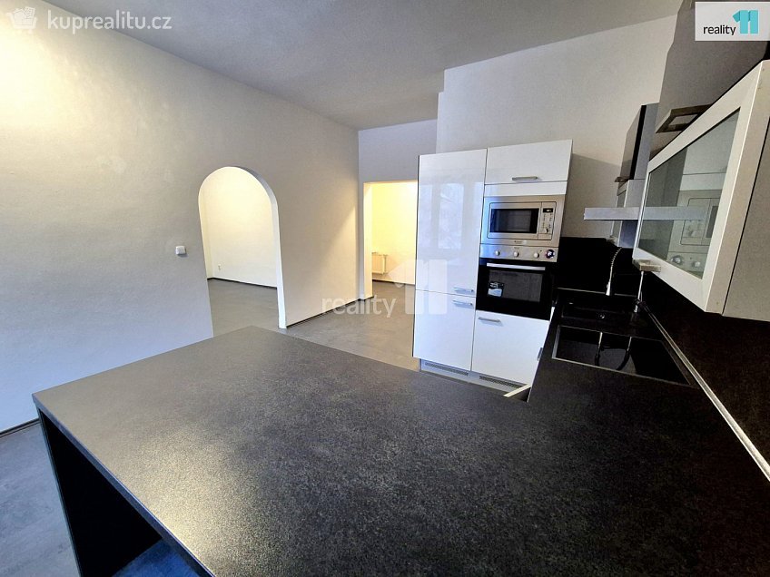 Pronájem bytu 1+1 62 m^2 Mikulášská, Aš 