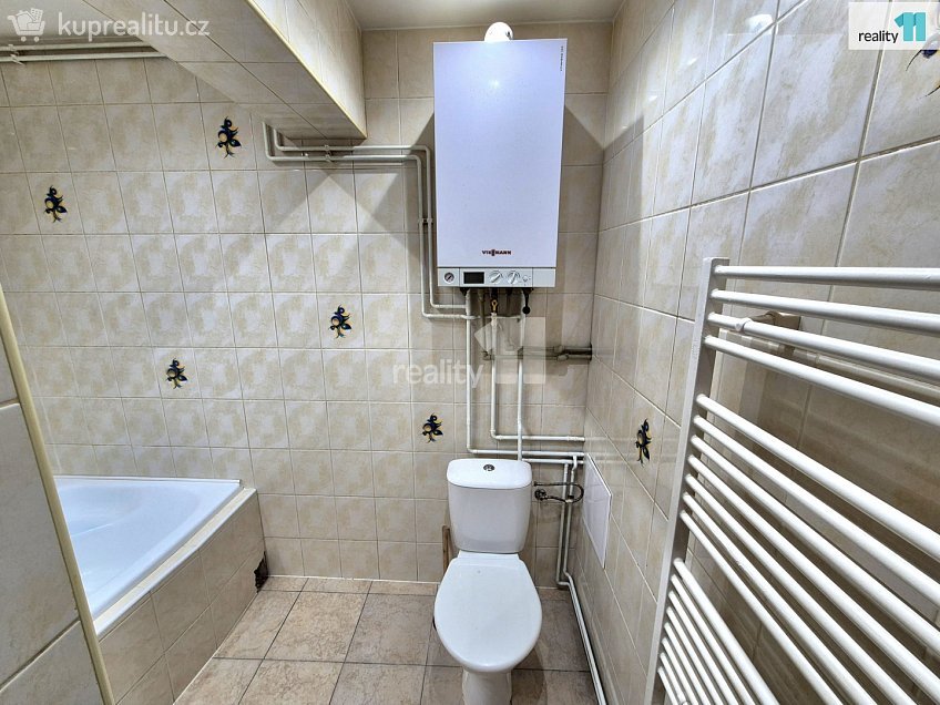 Pronájem bytu 1+1 62 m^2 Mikulášská, Aš 