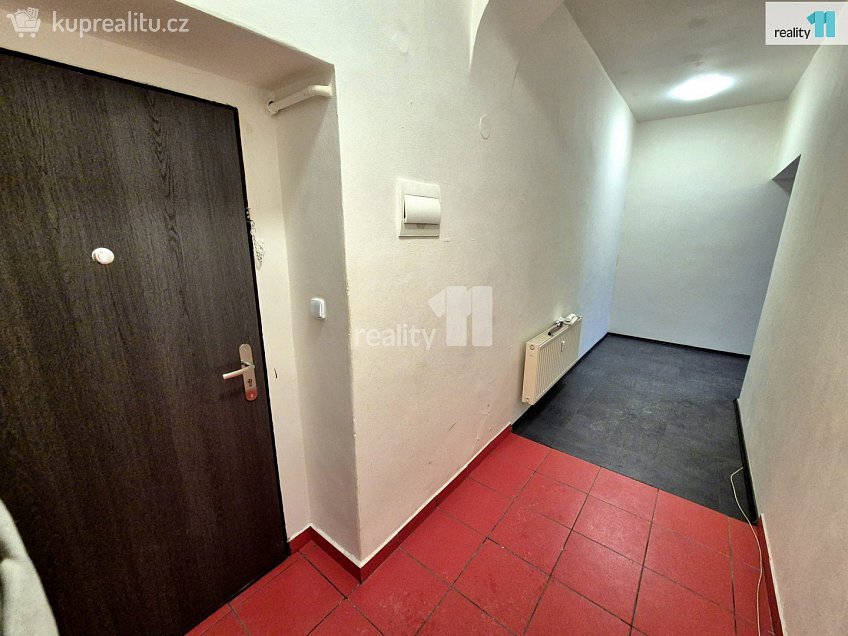 Pronájem bytu 1+1 62 m^2 Mikulášská, Aš 