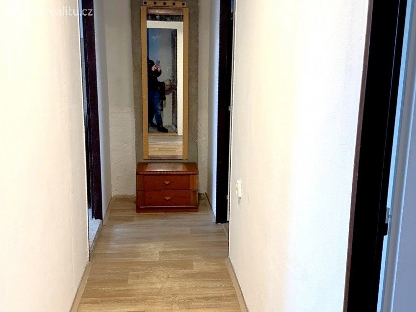 Pronájem bytu 2+1 46 m^2 Výškovská 54, Chodová Planá 