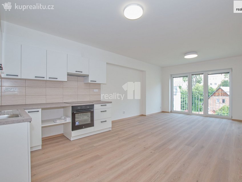 Pronájem bytu 2+kk 74 m^2 Papírová, Liberec 