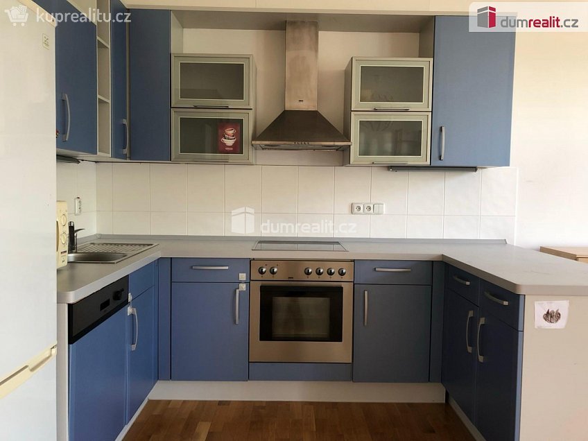 Pronájem bytu 2+kk 59 m^2 Rybalkova, Praha 10 