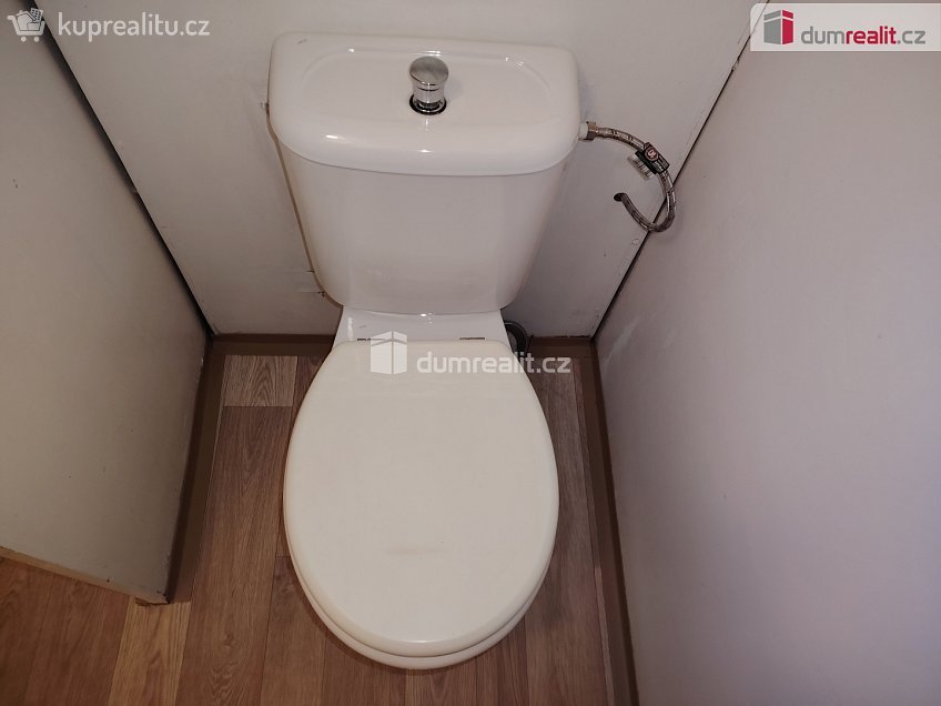 Pronájem bytu 1+kk 25 m^2 Želenická, Děčín 