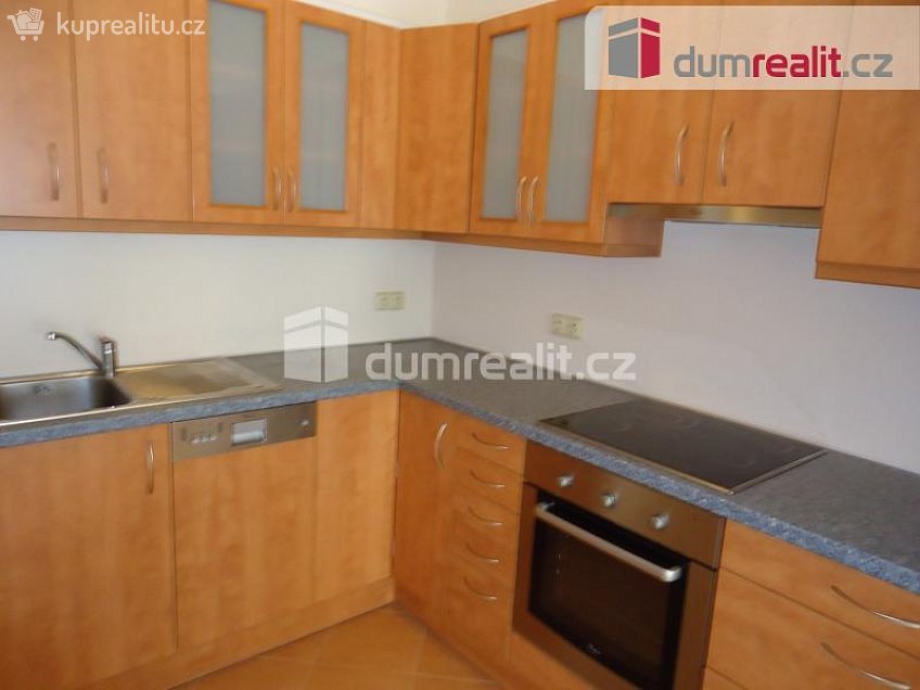 Pronájem bytu 2+kk 58 m^2 Petržílkova, Praha 13 