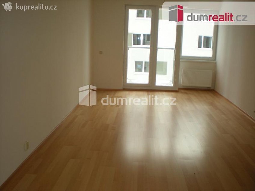 Pronájem bytu 2+kk 58 m^2 Petržílkova, Praha 13 