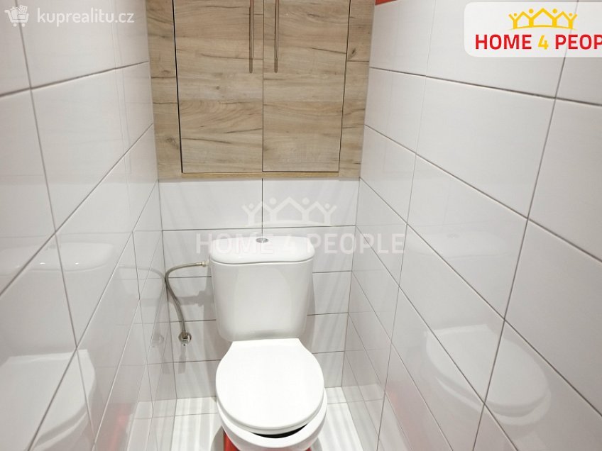 Pronájem bytu 1+kk 30 m^2 Valtická, Brno 