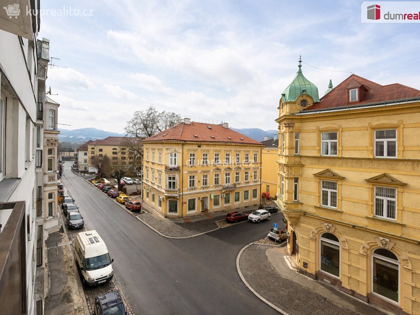 Prodej bytu 3+1 78 m^2 Teplická, Děčín 