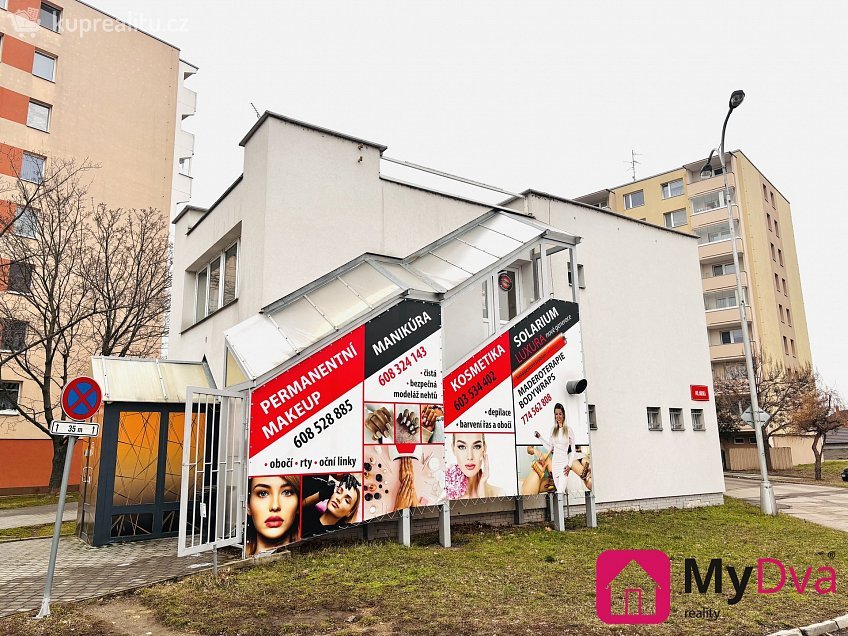 Pronájem  obchodních prostor 11 m^2 Holandská, Znojmo 