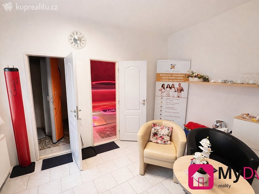 Pronájem  obchodních prostor 11 m^2 Holandská, Znojmo 