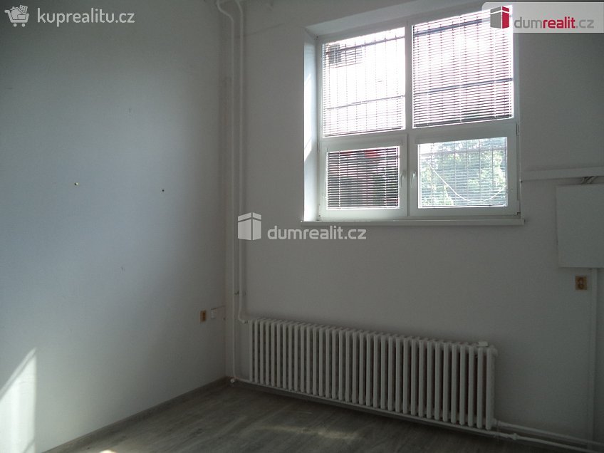 Pronájem  kanceláře 20 m^2 Místecká, Ostrava 