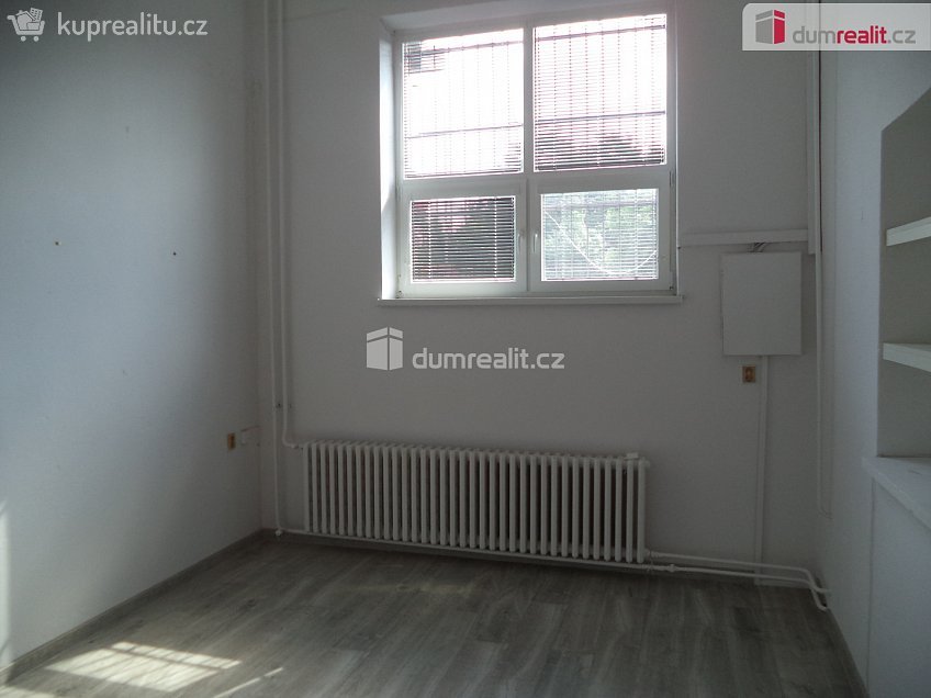 Pronájem  kanceláře 20 m^2 Místecká, Ostrava 