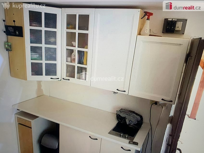 Prodej  chaty 320 m^2 Dolínecká, Praha 10 