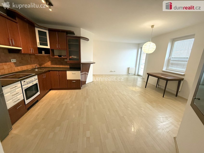 Pronájem bytu 2+kk 58 m^2 Sadová, Uherské Hradiště 