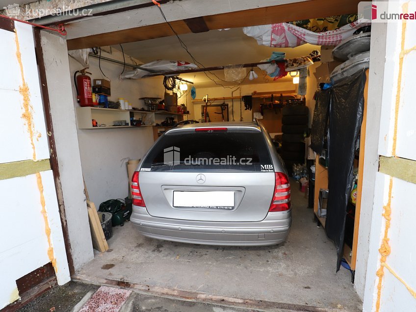 Prodej  garáže 21 m^2 Sídliště, Hroznětín 