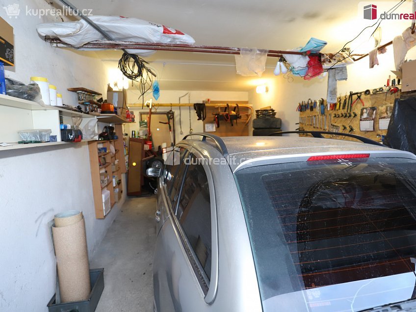 Prodej  garáže 21 m^2 Sídliště, Hroznětín 
