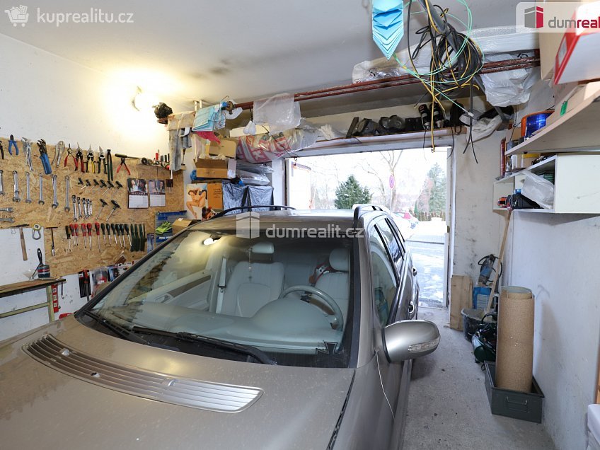 Prodej  garáže 21 m^2 Sídliště, Hroznětín 