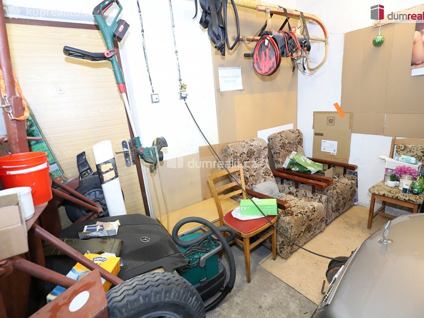 Prodej  garáže 21 m^2 Sídliště, Hroznětín 