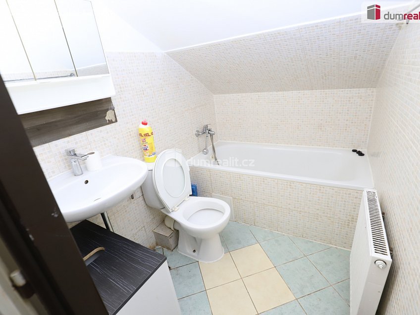 Pronájem bytu 1+kk 20 m^2 Karlovy Vary, Karlovy Vary 