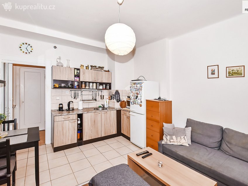 Prodej bytu 2+kk 38 m^2 Zoubkova, Praha 5 