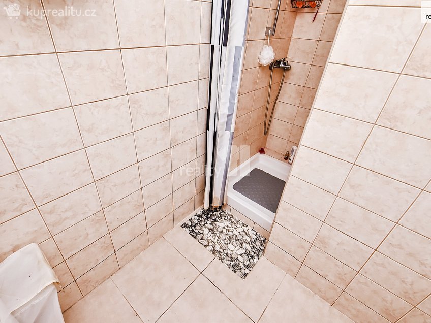 Prodej bytu 2+kk 38 m^2 Zoubkova, Praha 5 