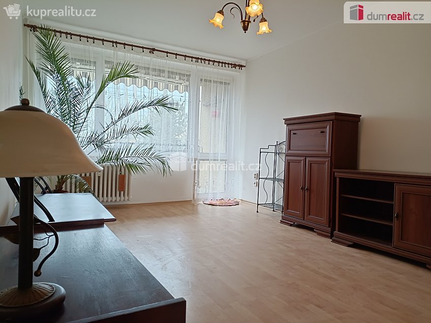 Pronájem bytu 4+1 91 m^2 Na Třebešíně, Praha 10 