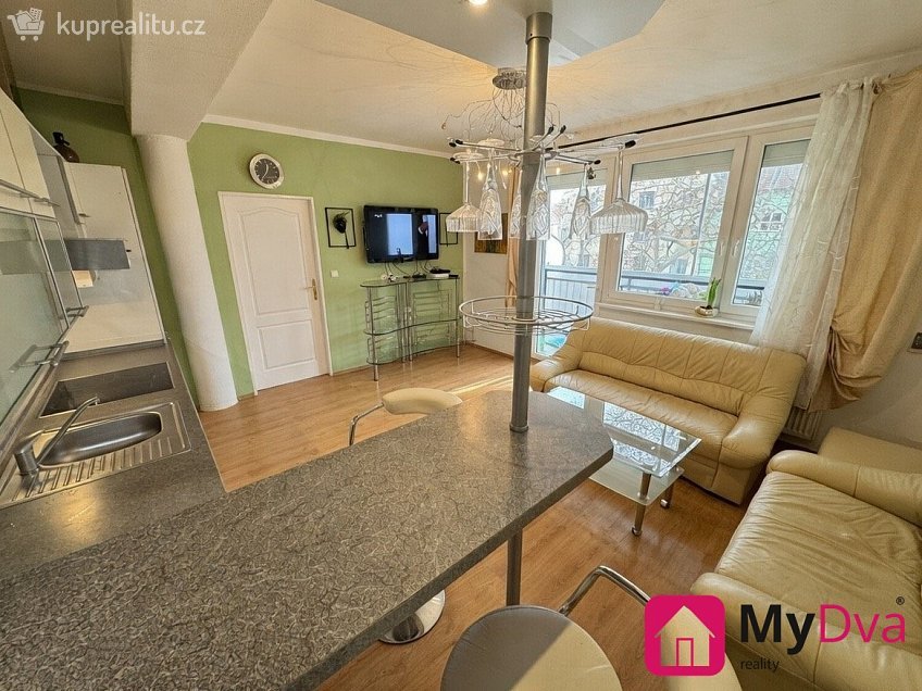 Prodej bytu 2+kk 55 m^2 Mičurinova, Znojmo 