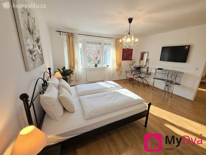 Prodej bytu 2+kk 55 m^2 Mičurinova, Znojmo 