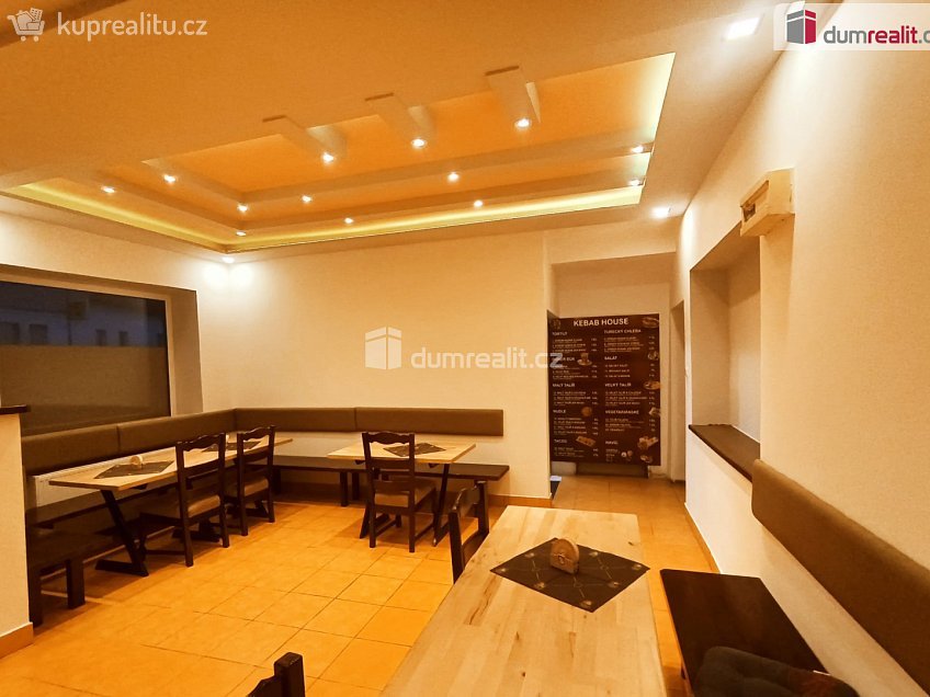 Pronájem  komerční reality 130 m^2 Masarykova, Zlín 