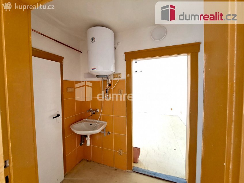 Pronájem bytu 1+1 58 m^2 Za Válcovnou, Ústí nad Labem 