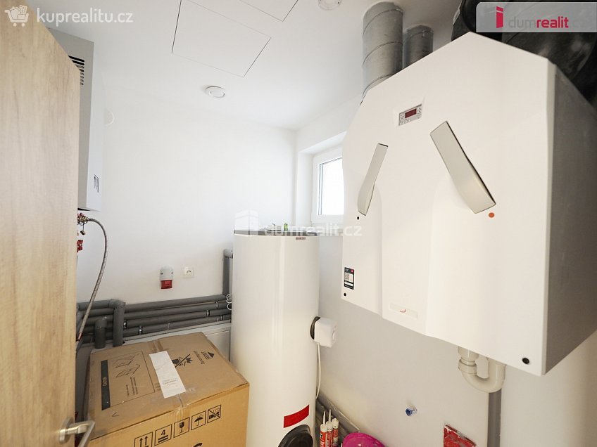 Pronájem  rodinného domu 90 m^2 Jasanová, Mělník 