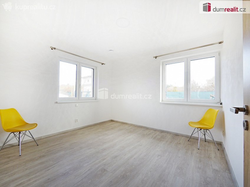 Pronájem  rodinného domu 90 m^2 Jasanová, Mělník 