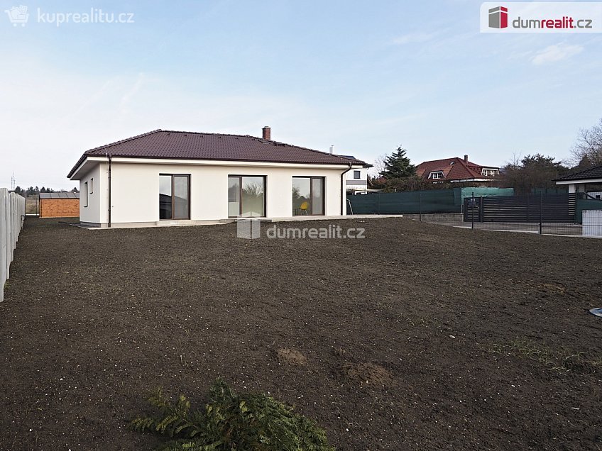 Pronájem  rodinného domu 90 m^2 Jasanová, Mělník 