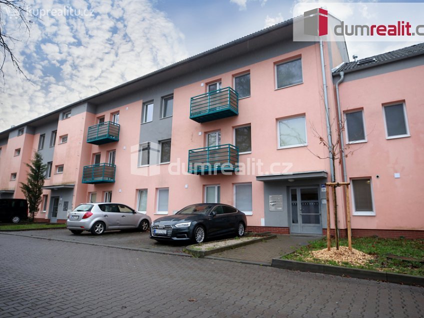 Pronájem bytu 2+kk 35 m^2 Skácelova, Hodonín 