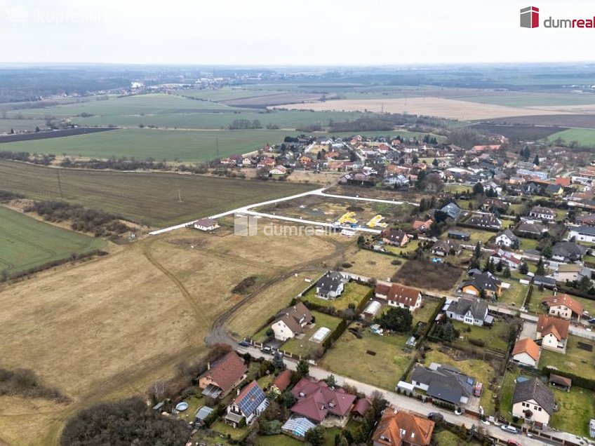 Prodej  stavebního pozemku 1023 m^2 Dubová, Čakovičky 