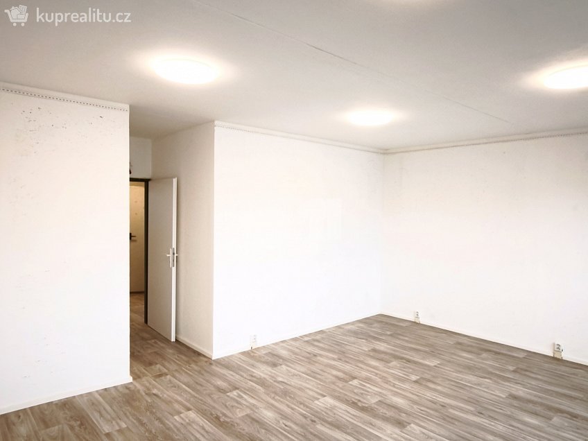 Pronájem bytu 2+1 68 m^2 Praha 3, Praha 3 