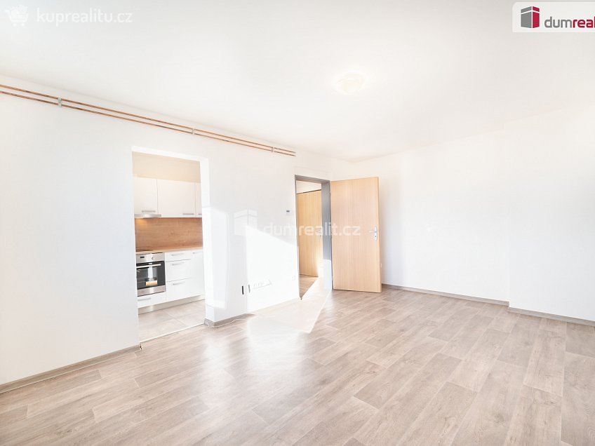 Pronájem bytu 2+1 45 m^2 Mirkovice, Mirkovice 