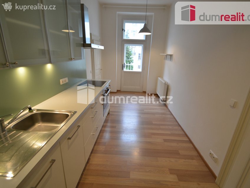 Pronájem bytu 2+1 68 m^2 U Nikolajky, Praha 5 