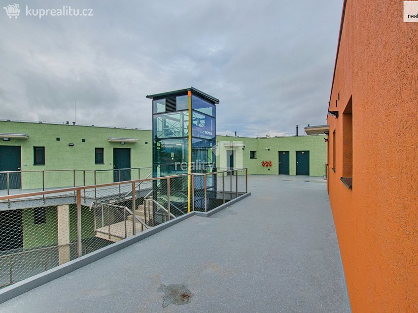 Pronájem bytu 2+kk 57 m^2 Londýnská, Liberec 