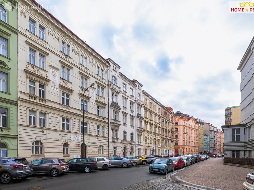 Pronájem bytu 2+1 59 m^2 Pod Slovany, Praha 2 