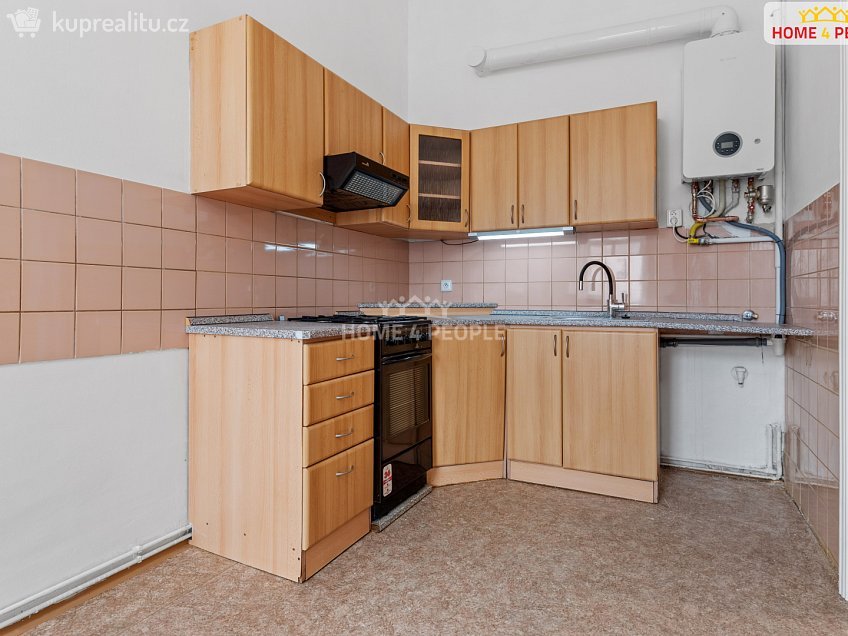 Pronájem bytu 2+1 59 m^2 Pod Slovany, Praha 2 