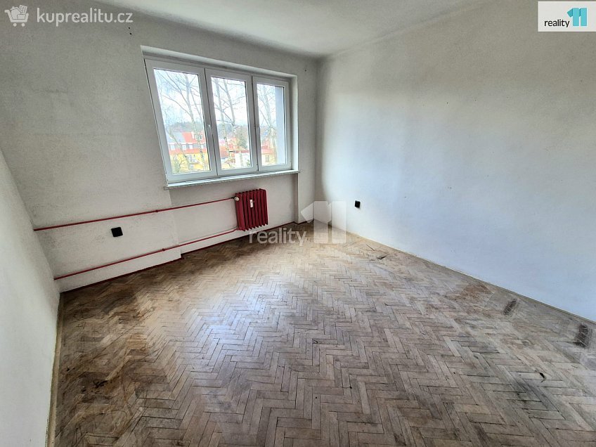 Pronájem bytu 4+1 82 m^2 Skřivánčí, Aš 