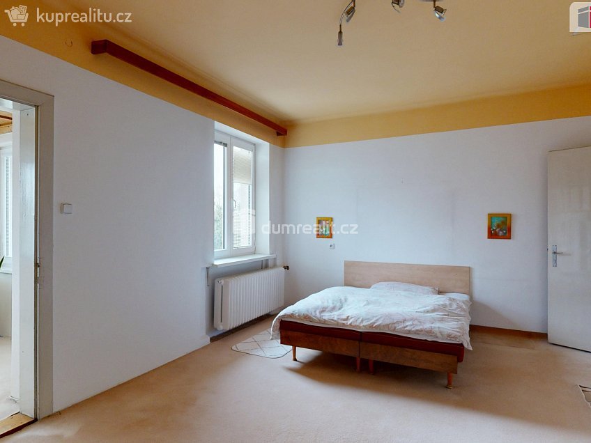 Prodej  rodinného domu 270 m^2 Hobzíkova, Opava 