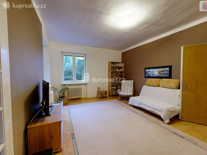 Prodej  rodinného domu 270 m^2 Hobzíkova, Opava 