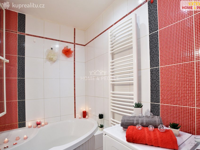 Prodej bytu 2+1 63 m^2 Bezručova, Kolín 