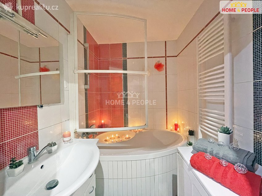 Prodej bytu 2+1 63 m^2 Bezručova, Kolín 